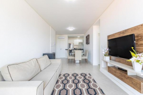 Apartamento em Condomínio com Piscina Pertinho do Mar